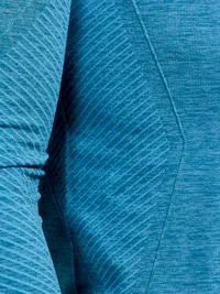 1911157-676000_CORE Dry Active Comfort LS M_Closeup4.jpg
